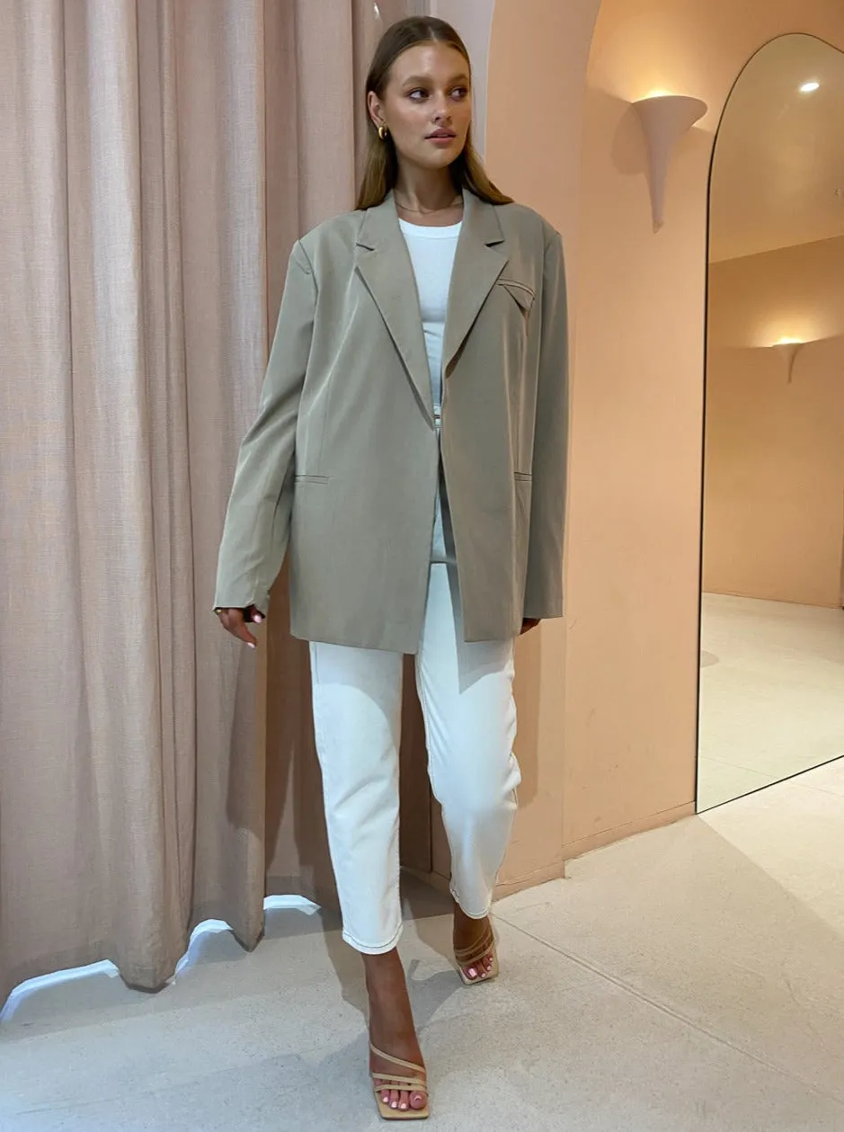 Blanca Samantha Blazer in Beige