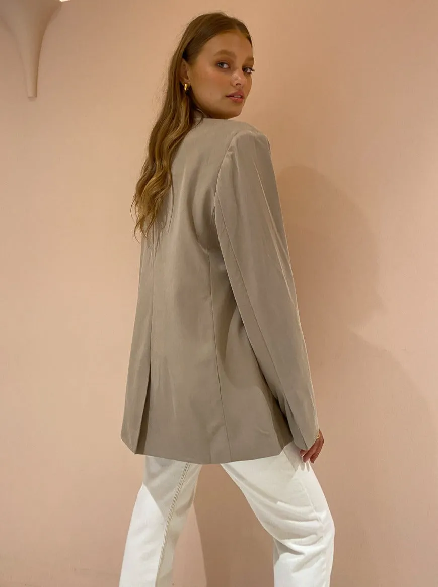 Blanca Samantha Blazer in Beige